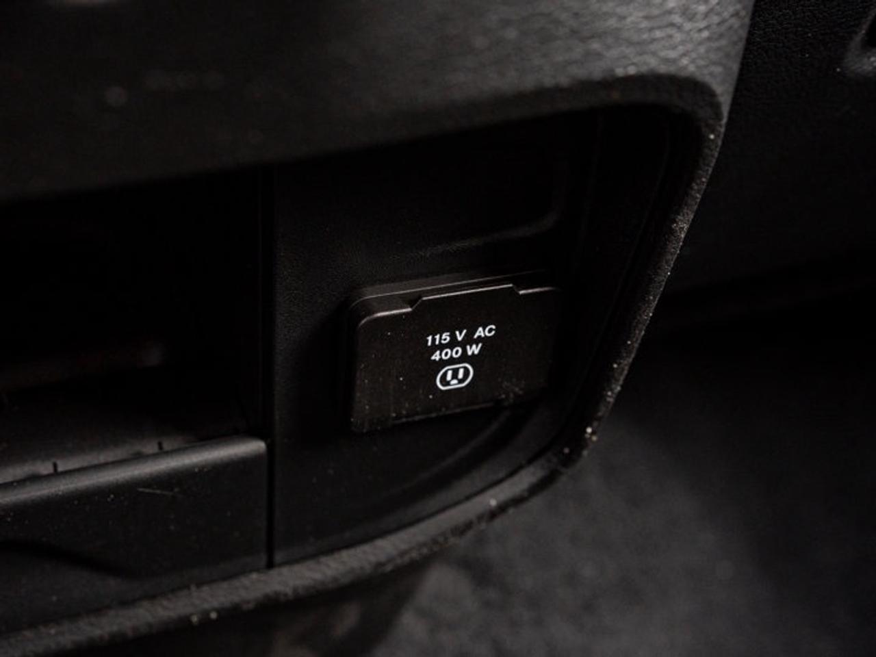 2026 RAM 2500 Black Express Photo