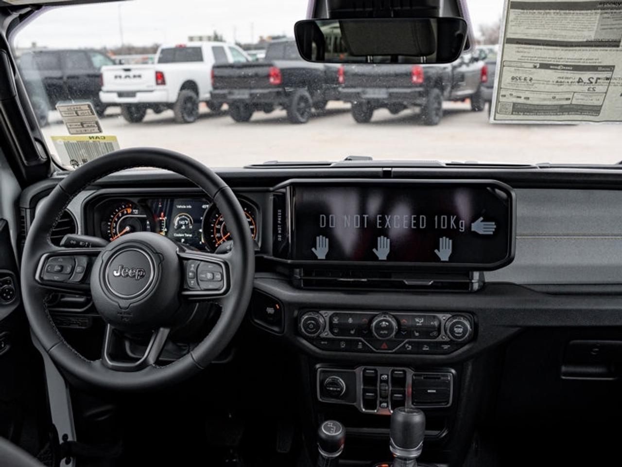 2026 Jeep Gladiator NightHawk Photo