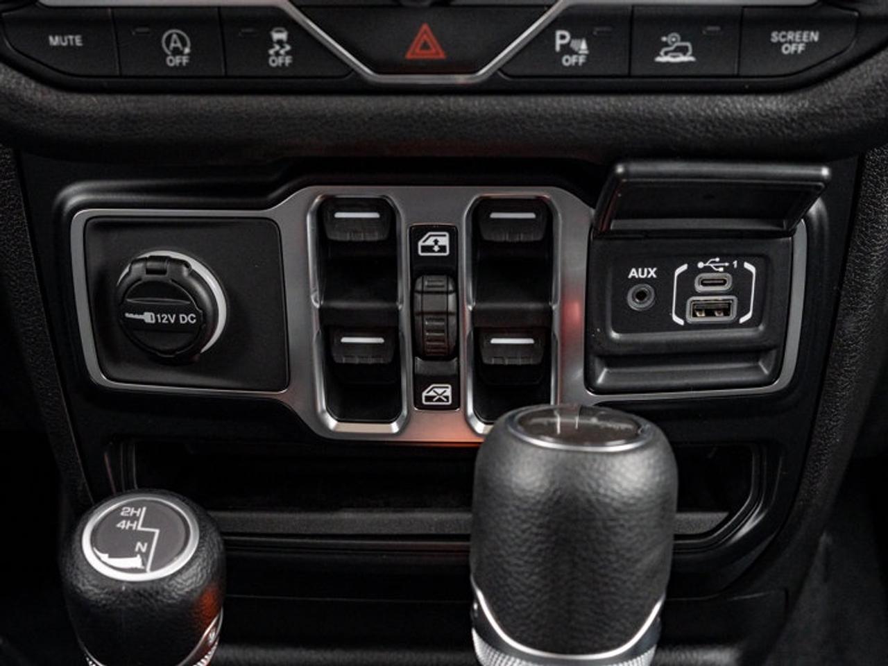 2026 Jeep Gladiator NightHawk Photo