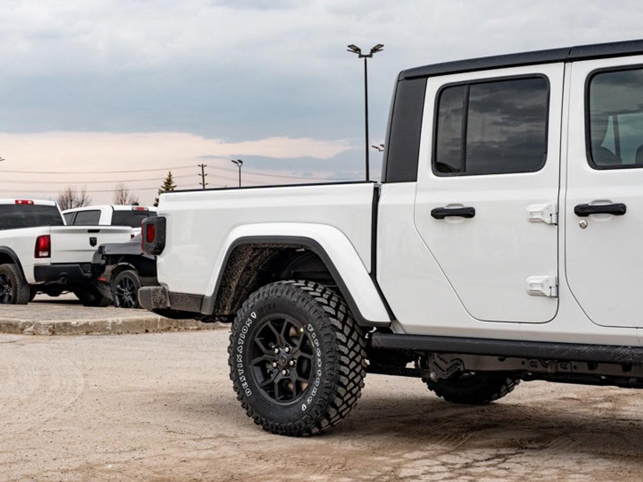 2026 Jeep Gladiator Willys Photo