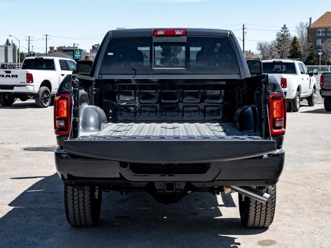 2026 RAM 2500 Black Express Photo