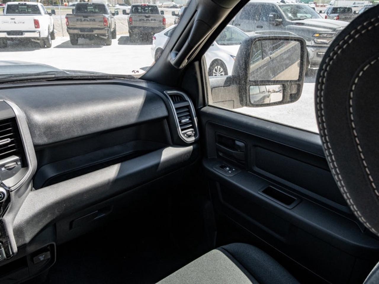 2026 RAM 2500 Black Express Photo