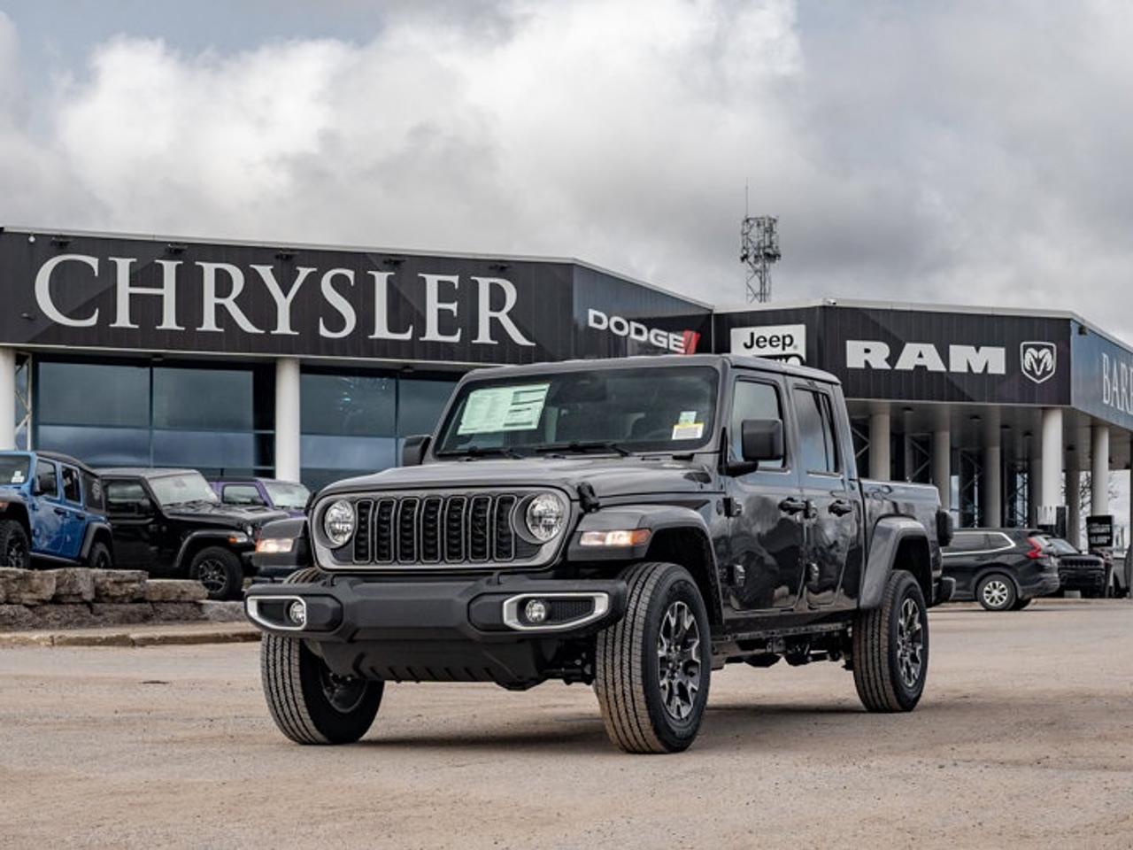 2026 Jeep Gladiator Sahara Photo