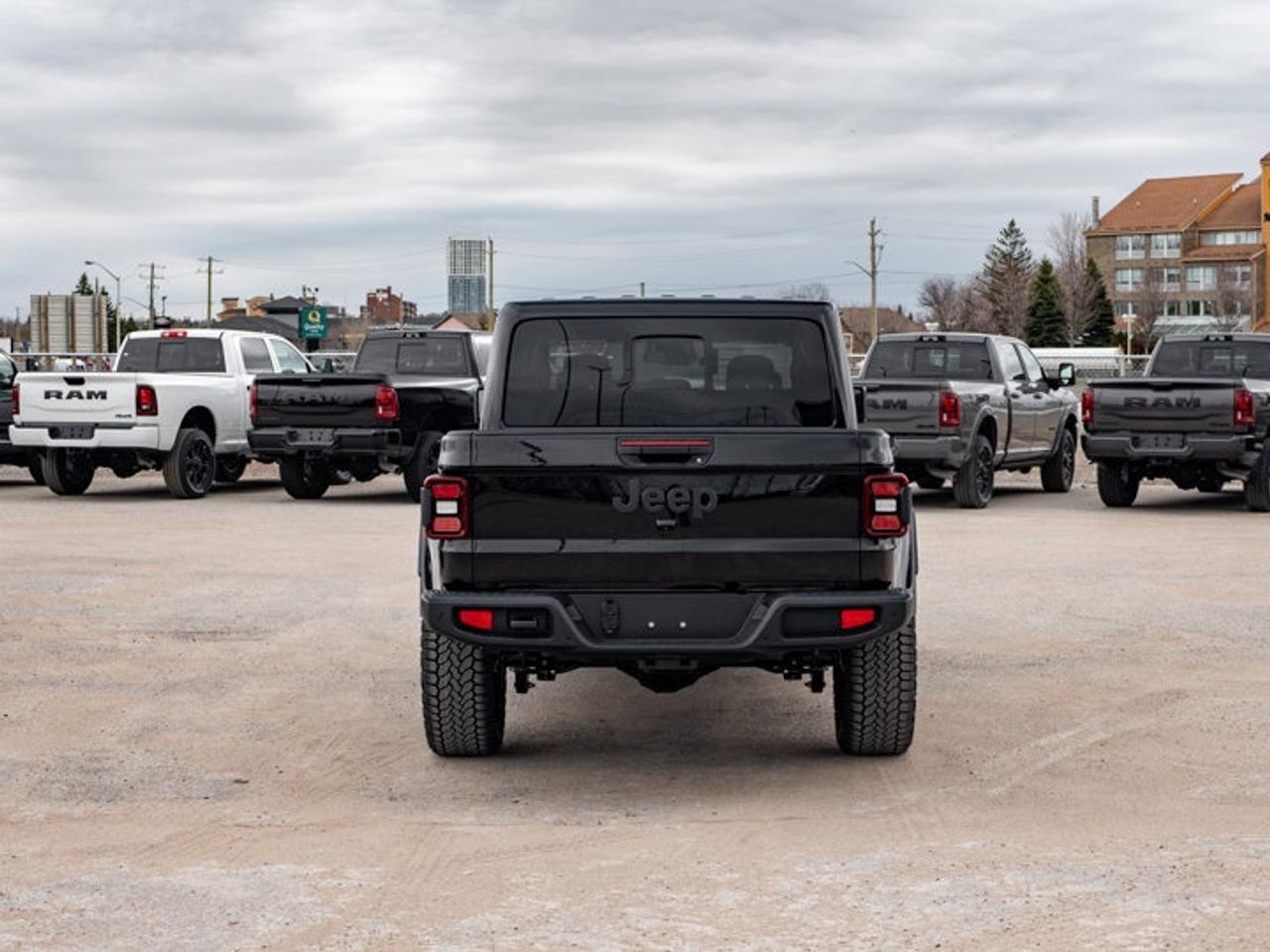 2026 Jeep Gladiator NightHawk Photo