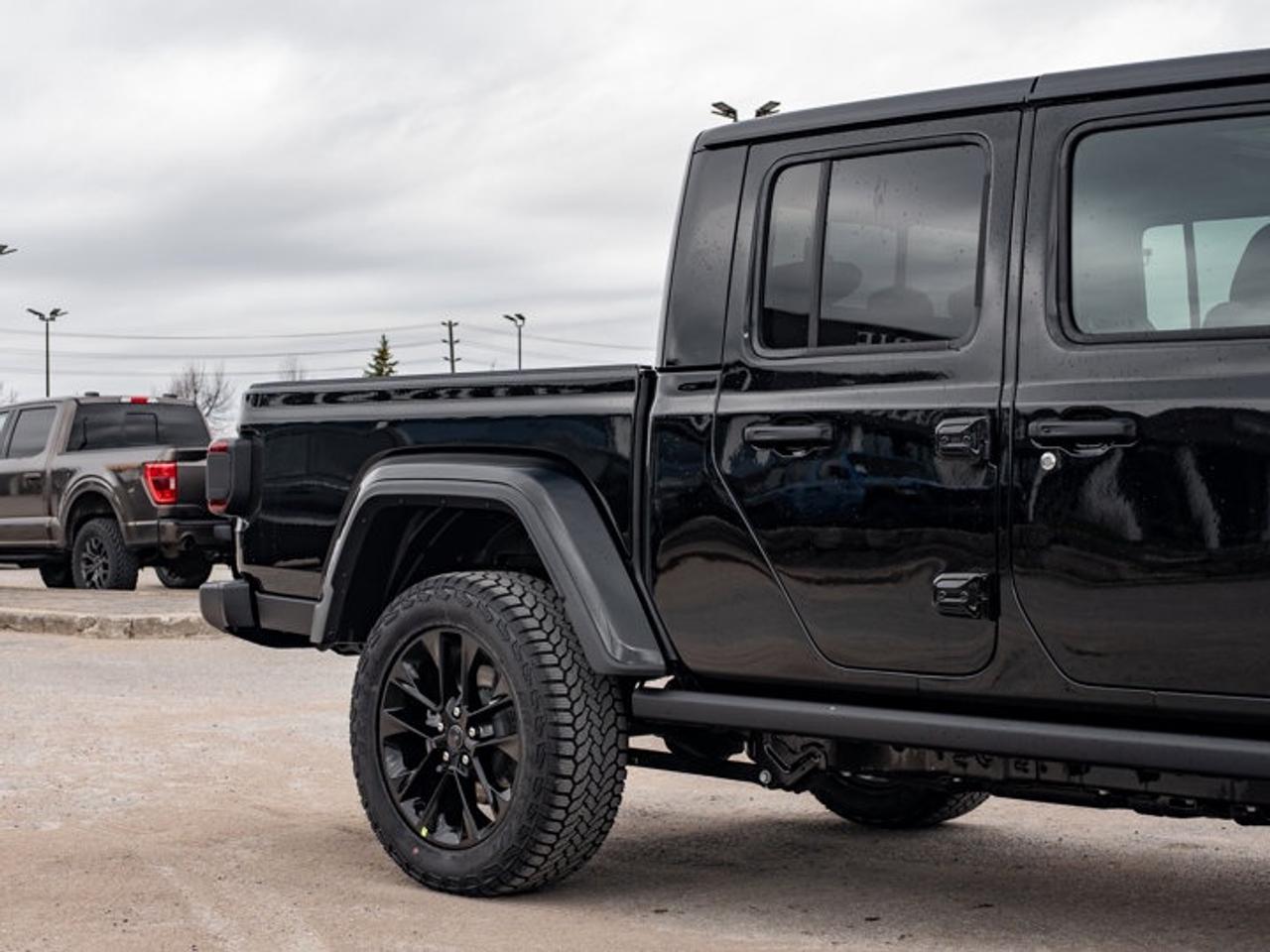 2026 Jeep Gladiator NightHawk Photo