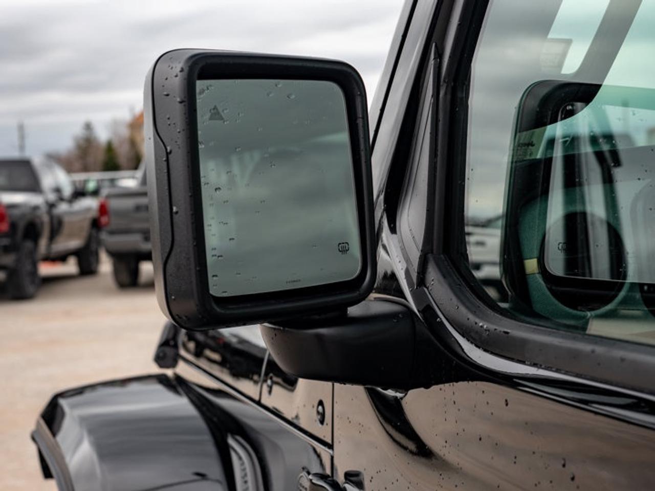 2026 Jeep Gladiator NightHawk Photo