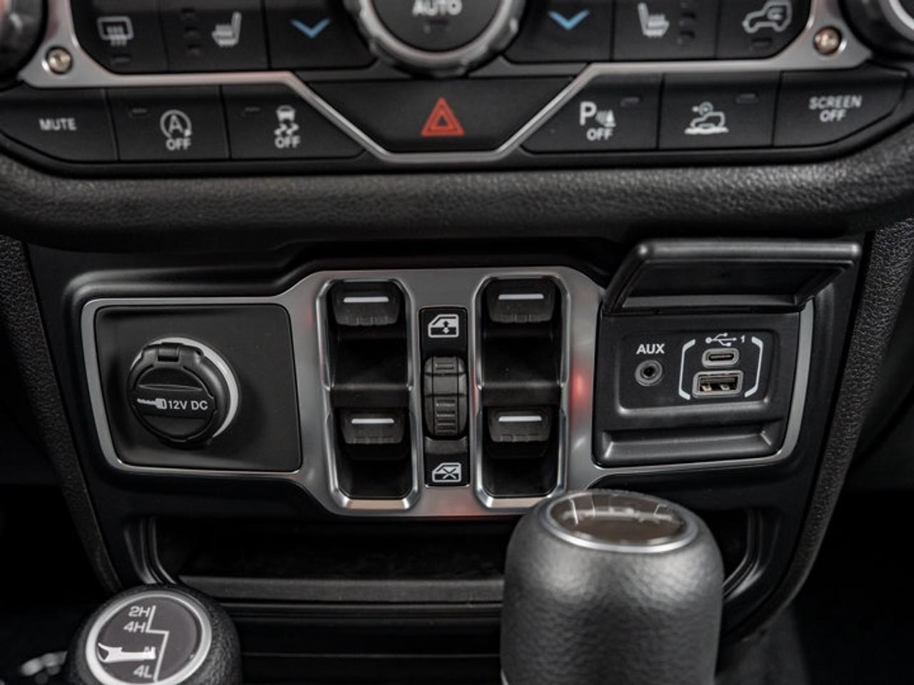 2026 Jeep Gladiator NightHawk Photo