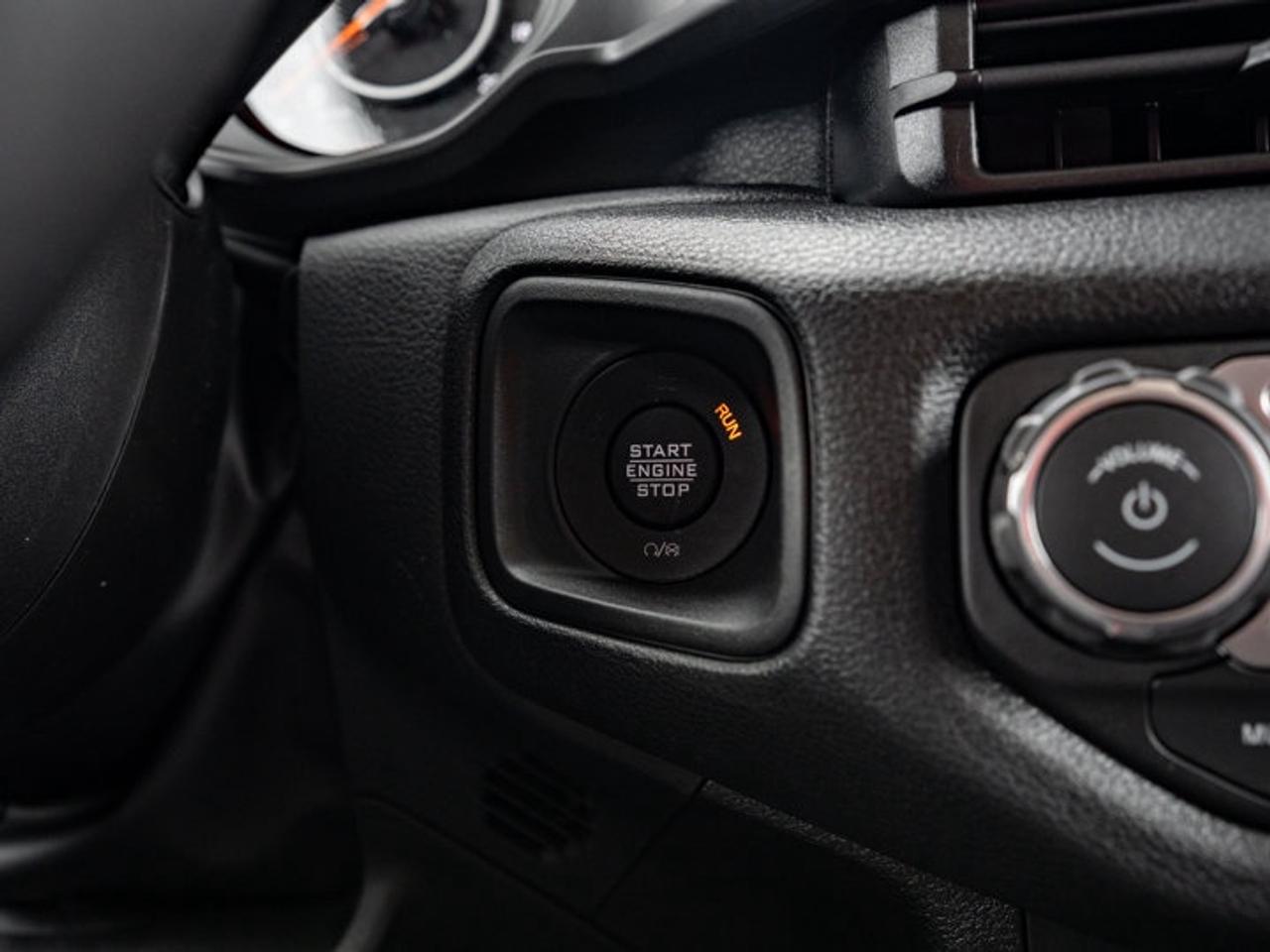 2026 Jeep Gladiator NightHawk Photo