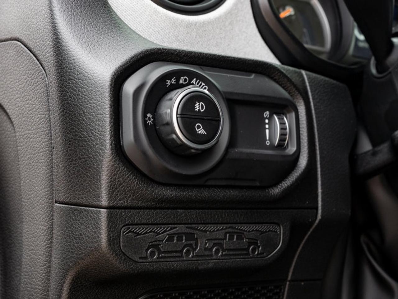 2026 Jeep Gladiator Willys Photo