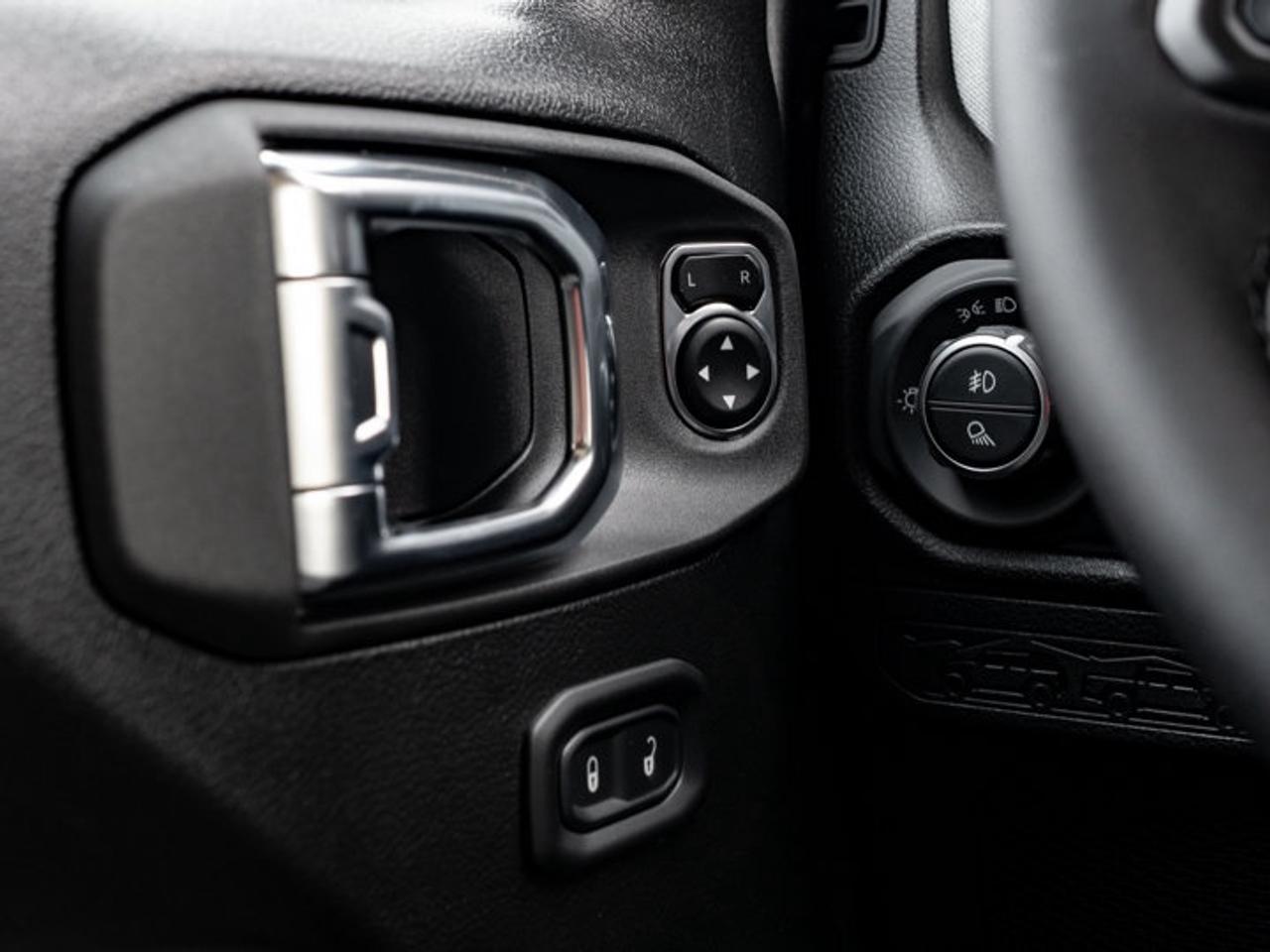 2026 Jeep Gladiator Willys Photo