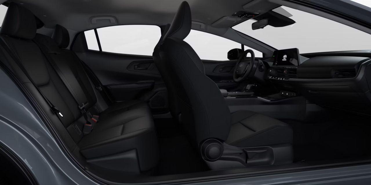 2026 Toyota Prius Plug-In Hybrid SE Photo