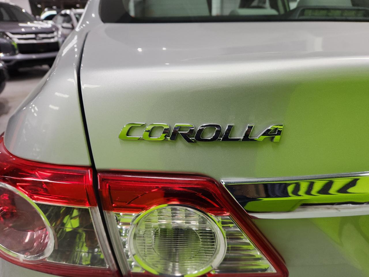 2013 Toyota Corolla CE KEYLESS POWER WINDOWS LOCKS A/C NO ACCIDENTS Photo