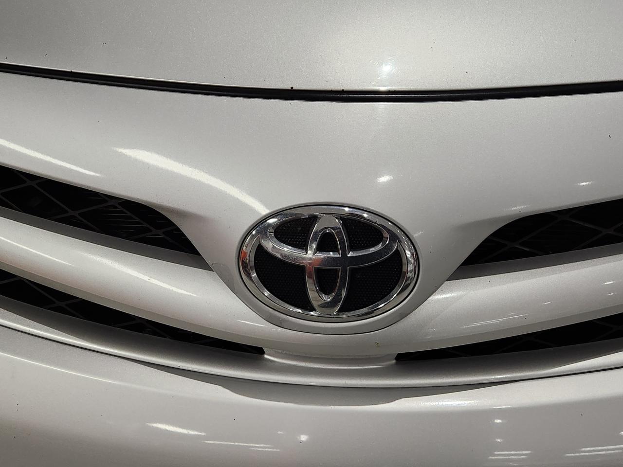 2013 Toyota Corolla CE KEYLESS POWER WINDOWS LOCKS A/C NO ACCIDENTS Photo