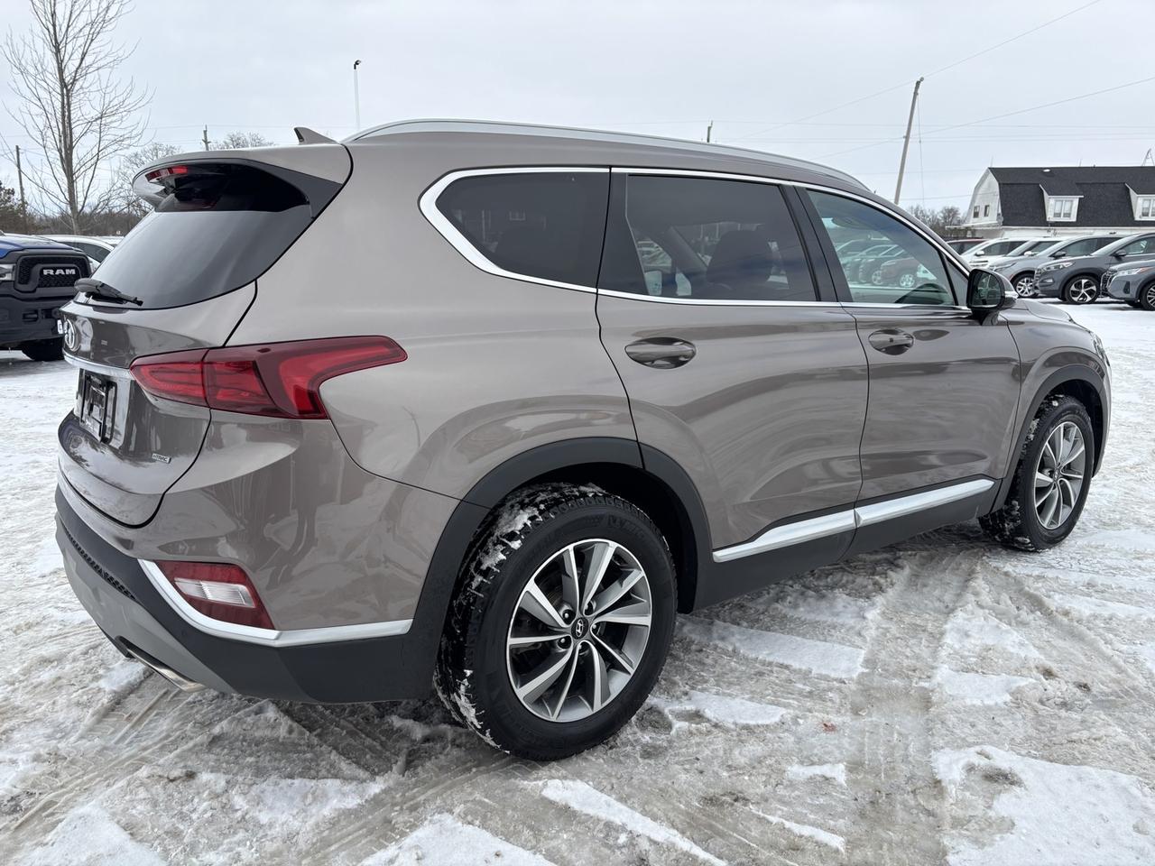 2019 Hyundai Santa Fe Preferred ~Safety included~No Accidents~ Photo4