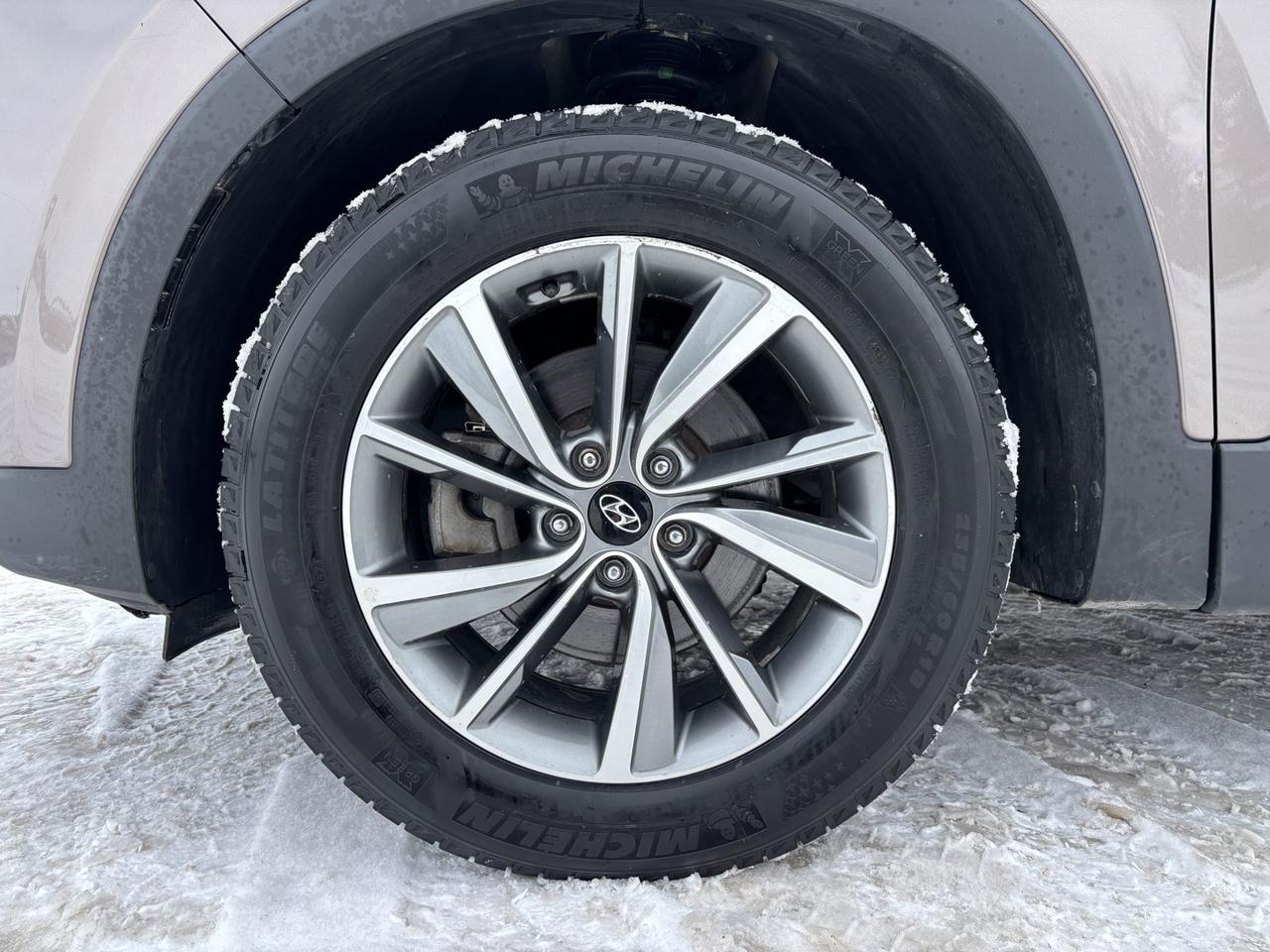 2019 Hyundai Santa Fe Preferred ~Safety included~No Accidents~ Photo
