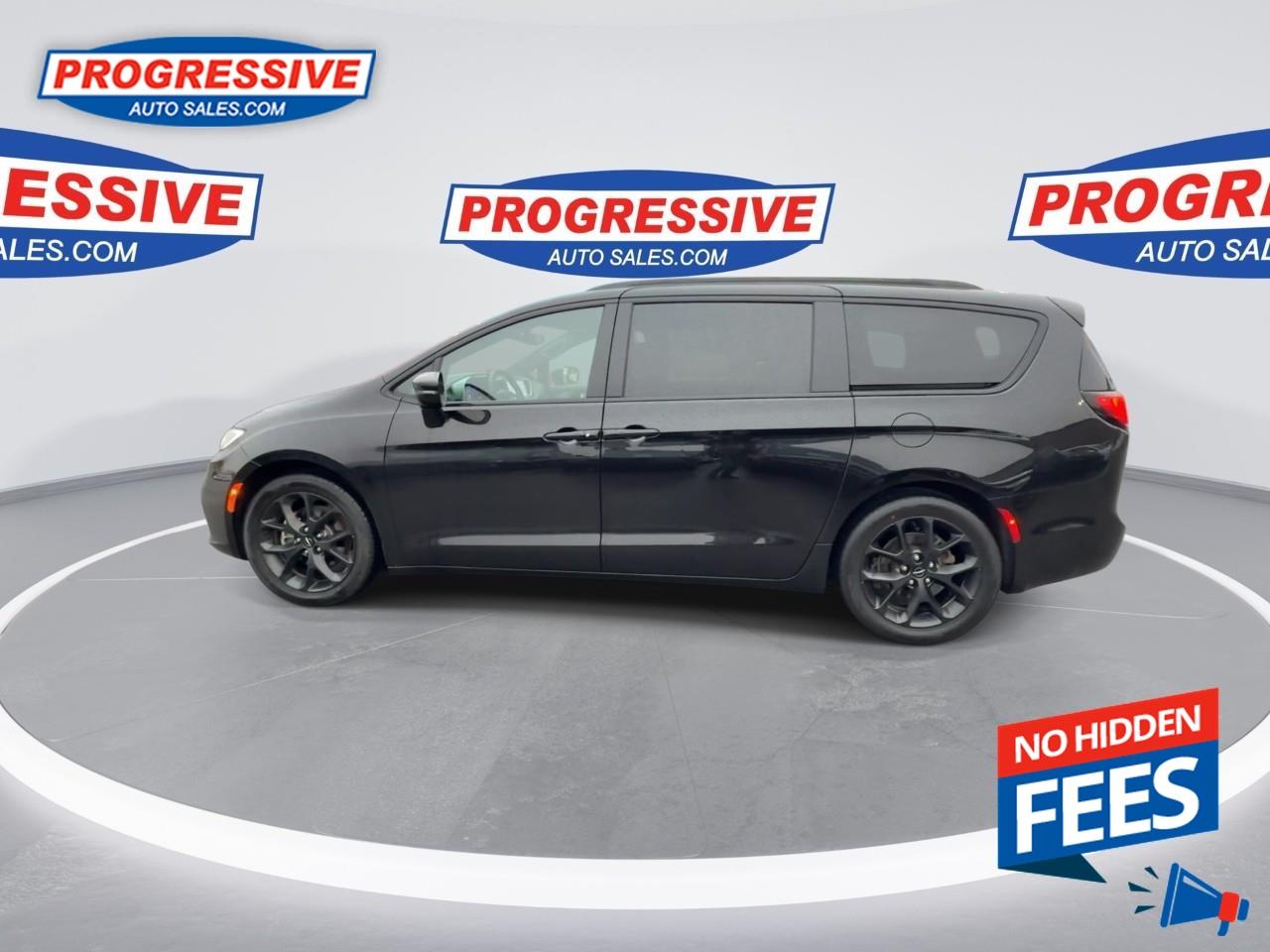 2025 Chrysler Pacifica Limited Photo