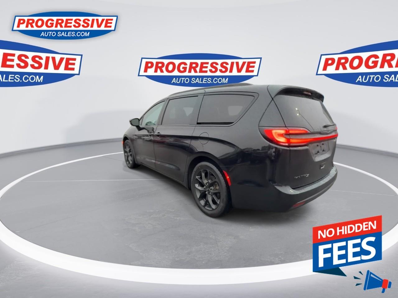 2025 Chrysler Pacifica Limited Photo