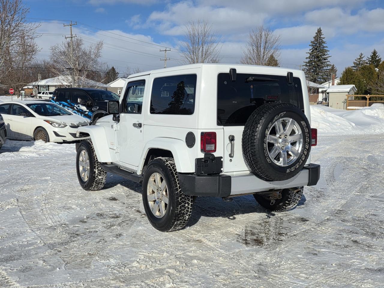 2015 Jeep Wrangler SAHARA 4WD Photo