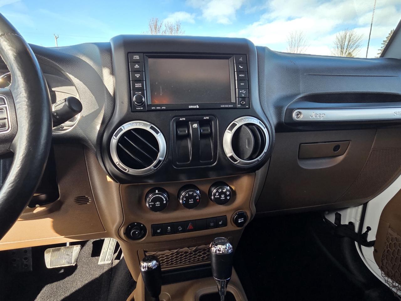 2015 Jeep Wrangler SAHARA 4WD Photo