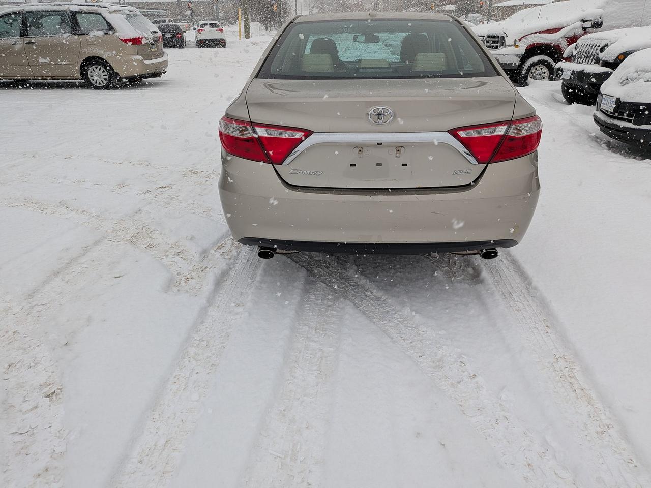 2017 Toyota Camry XLE Photo