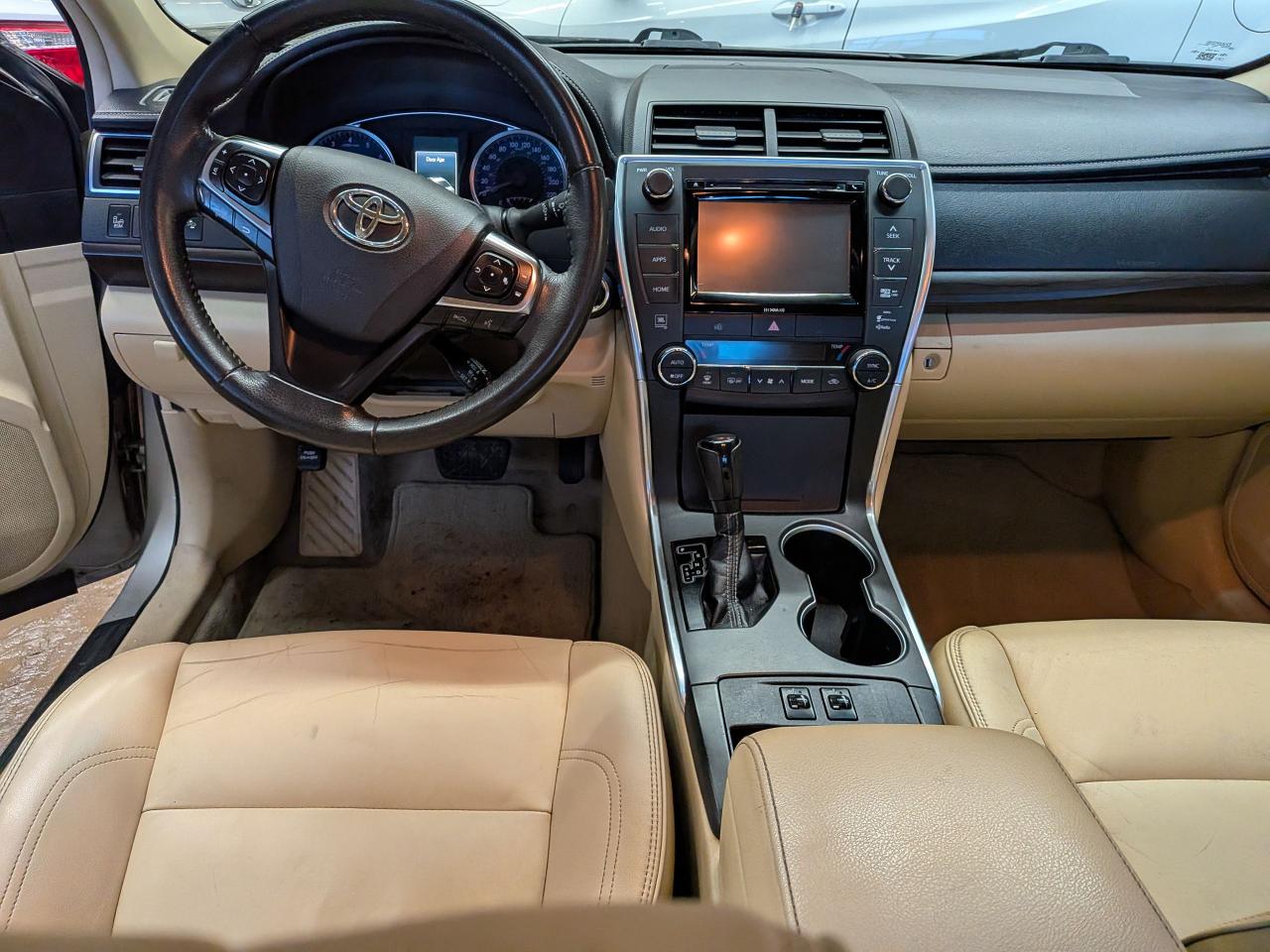 2017 Toyota Camry XLE Photo