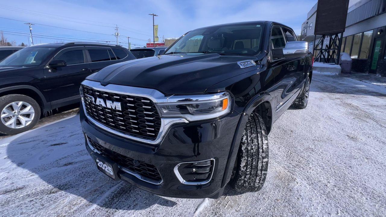 2025 RAM 1500 Tungsten 4X4, HEATED LEATHER SEAT,  MOONROOF, CRUISE CONTROL, BACK UP CAM!! Photo4