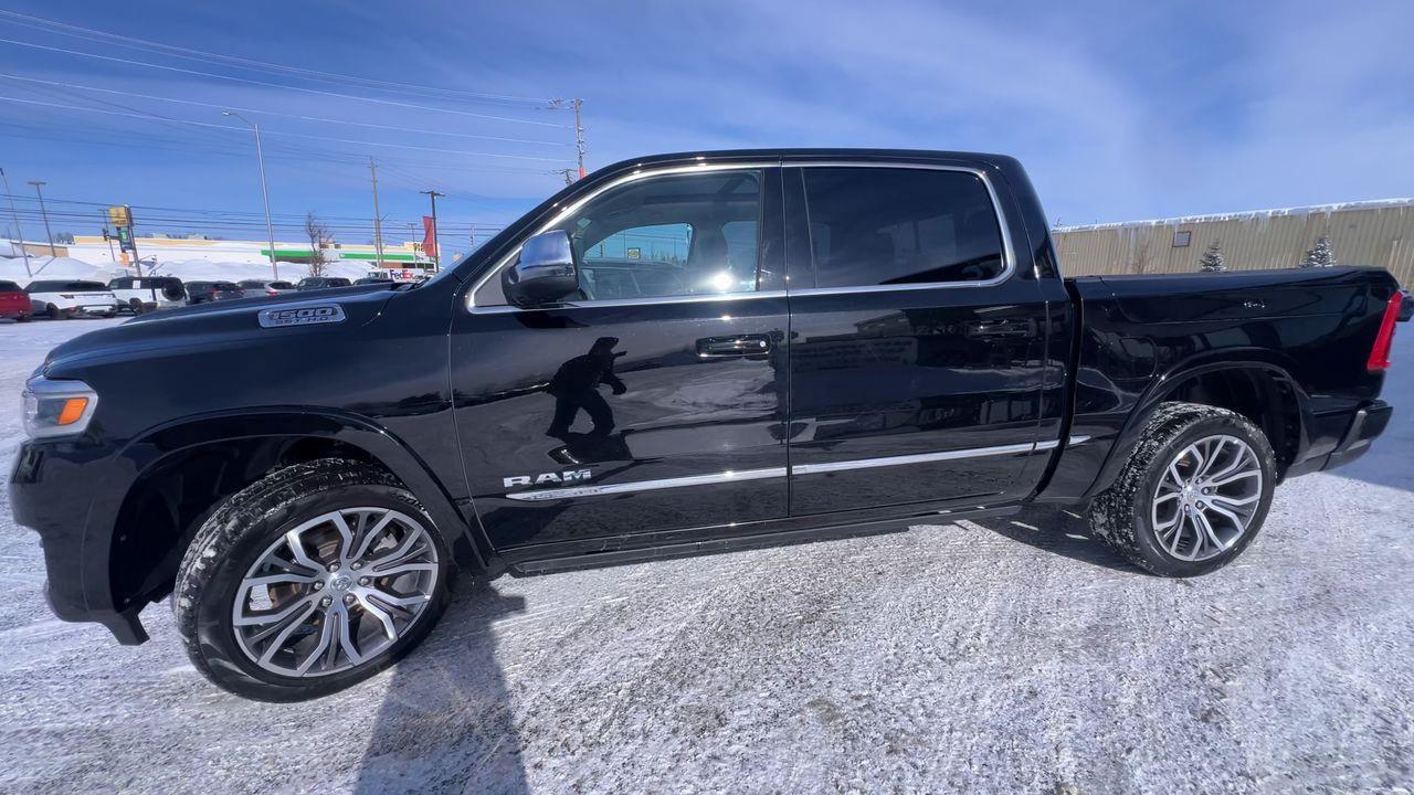 2025 RAM 1500 Tungsten 4X4, HEATED LEATHER SEAT,  MOONROOF, CRUISE CONTROL, BACK UP CAM!! Photo