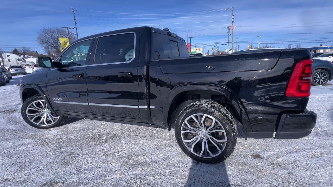 2025 RAM 1500 Tungsten 4X4, HEATED LEATHER SEAT,  MOONROOF, CRUISE CONTROL, BACK UP CAM!! Photo