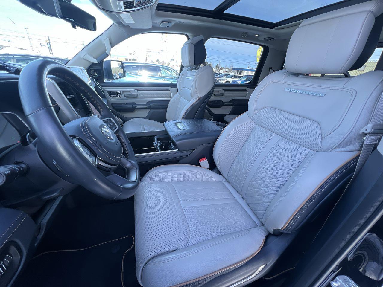 2025 RAM 1500 Tungsten 4X4, HEATED LEATHER SEAT,  MOONROOF, CRUISE CONTROL, BACK UP CAM!! Photo