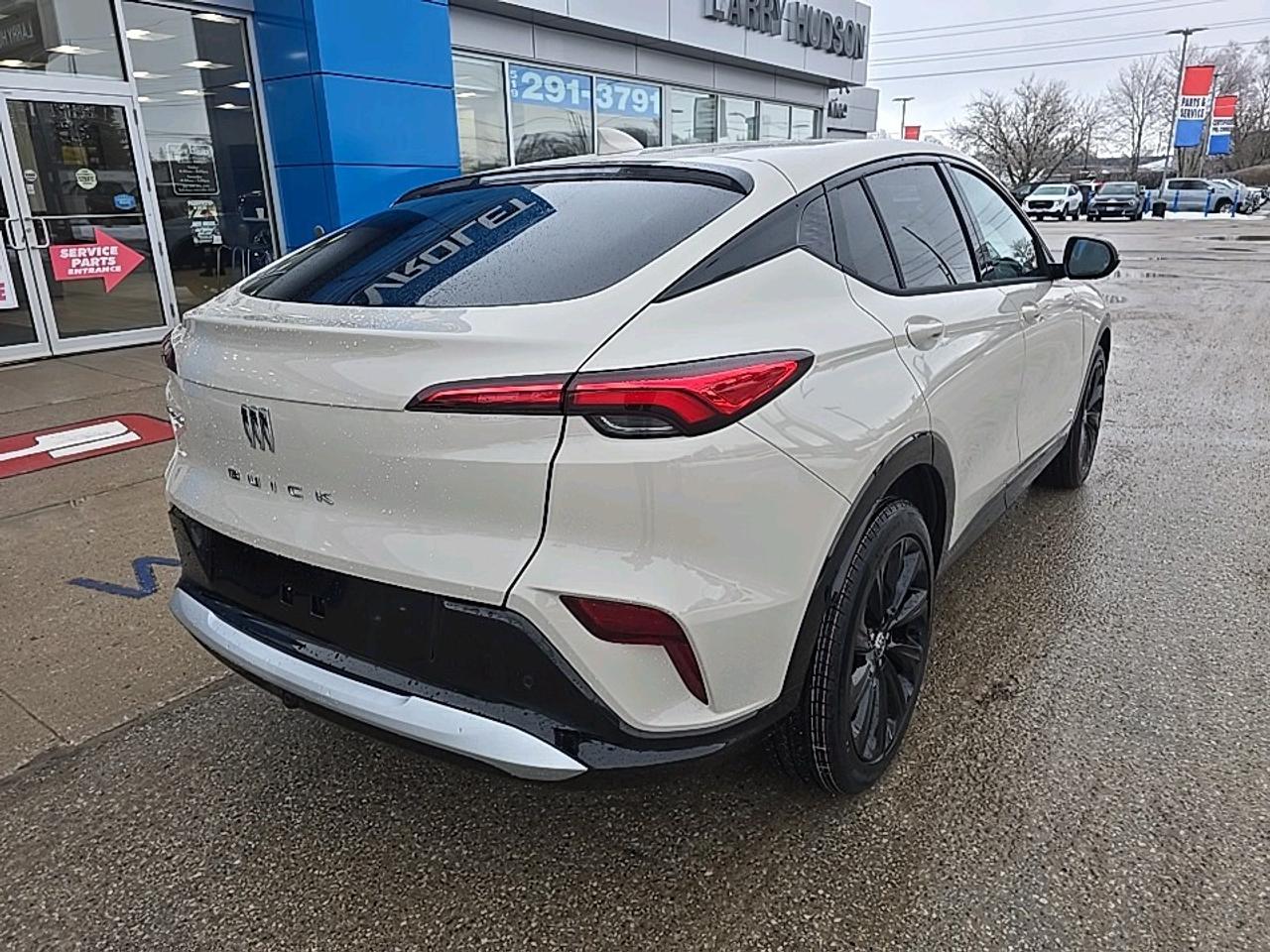 2026 Buick Envista Sport Touring Photo2