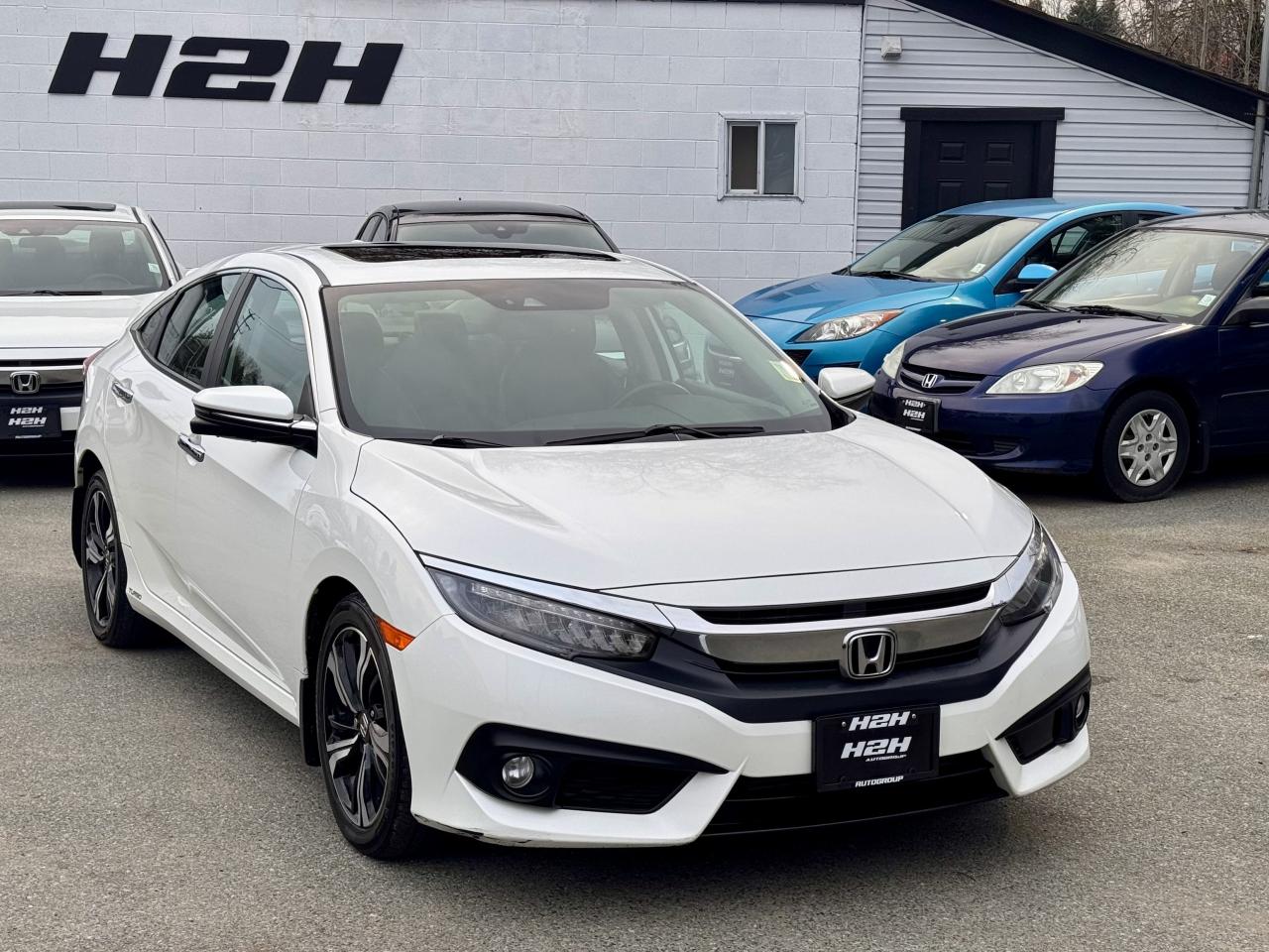 2016 Honda Civic FINANCING AVAILABLE Photo3