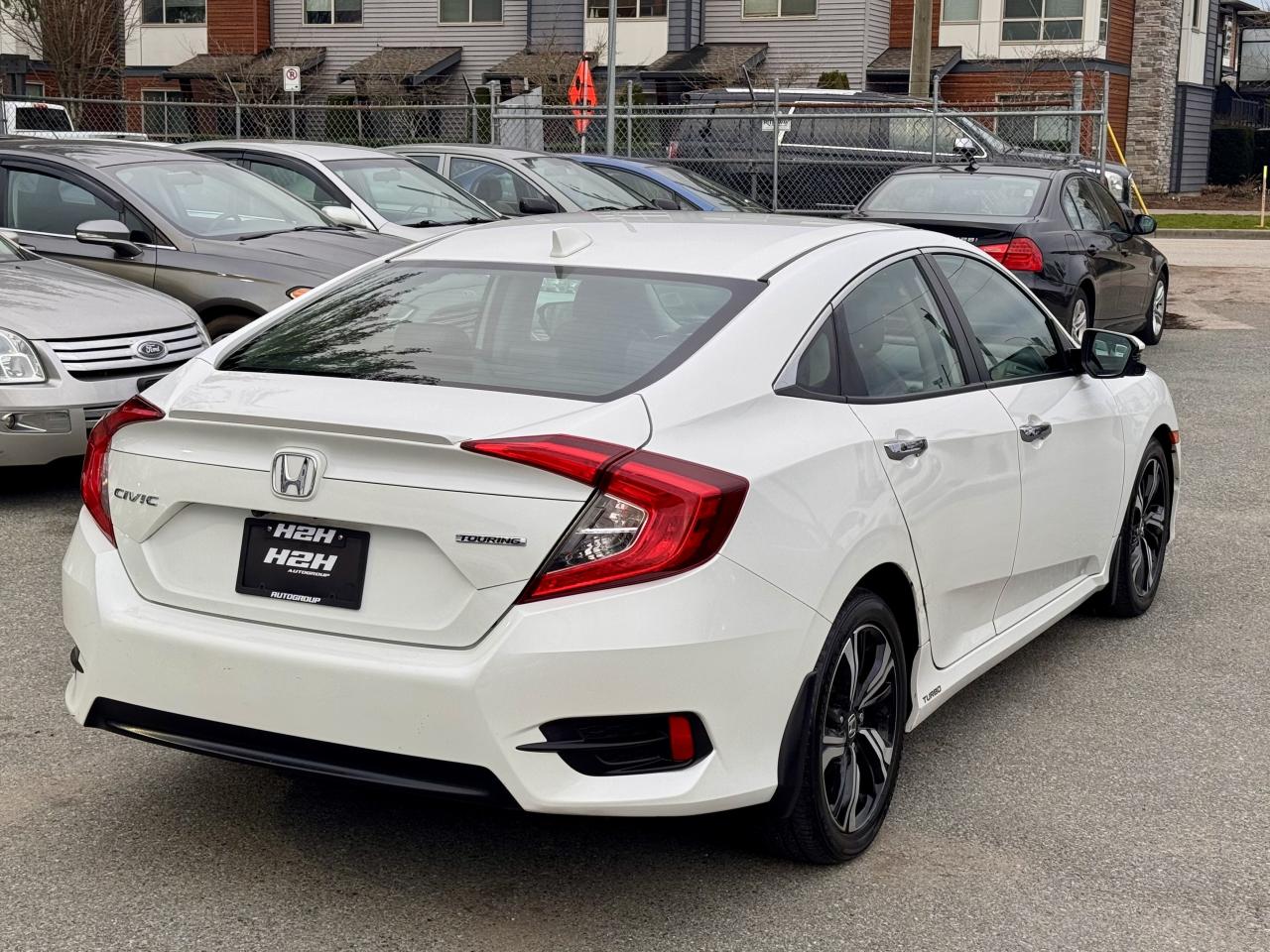 2016 Honda Civic FINANCING AVAILABLE Photo5