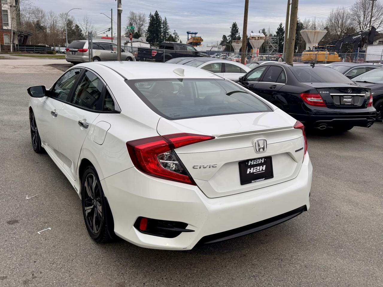 2016 Honda Civic FINANCING AVAILABLE Photo7