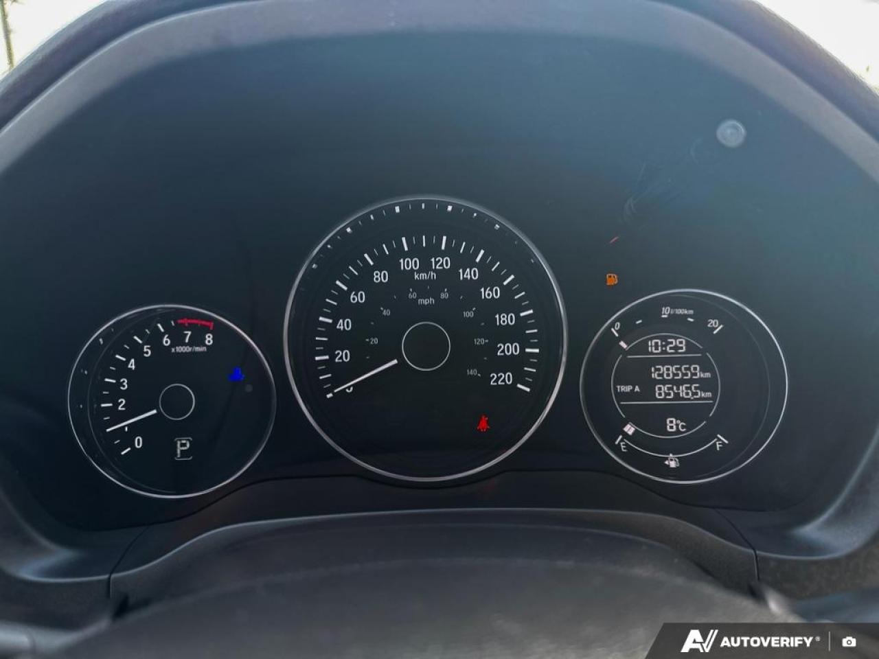 2016 Honda HR-V EX / NO ACCIDENTS / ROOF / HTD SEATS / AWD Photo