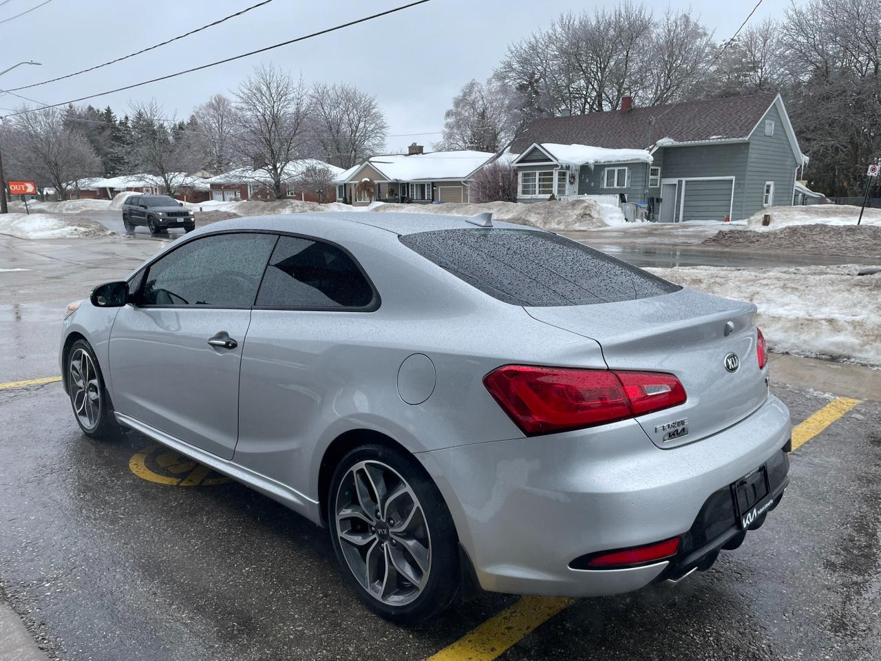 2015 Kia Forte Koup 1.6L SX HAL Certified | 18" Wheels | Comes with Winter Tires/Wheels Photo
