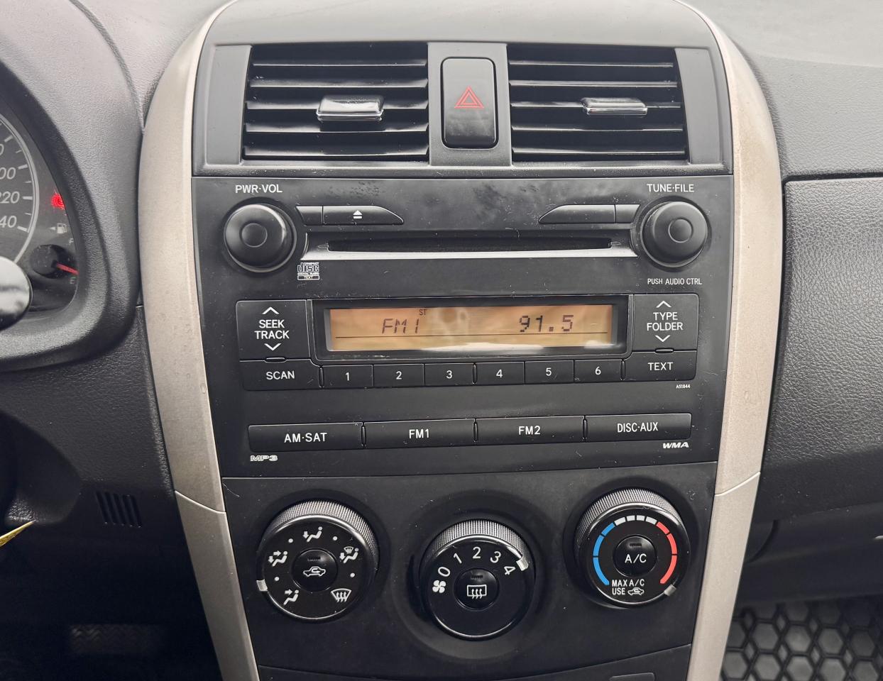 2009 Toyota Corolla FINANCING AVAILABLE Photo13