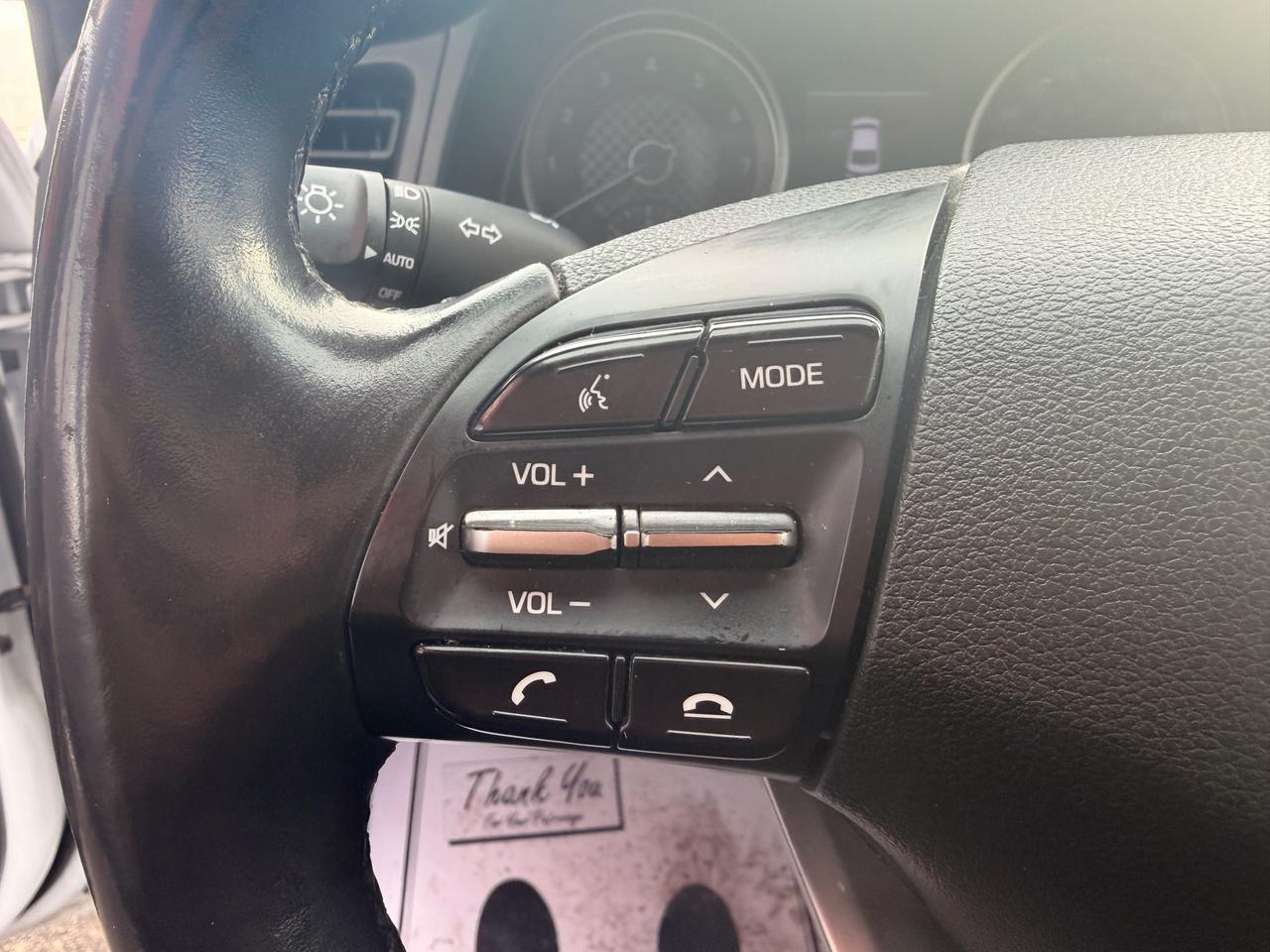 2020 Hyundai Elantra Preferred Photo