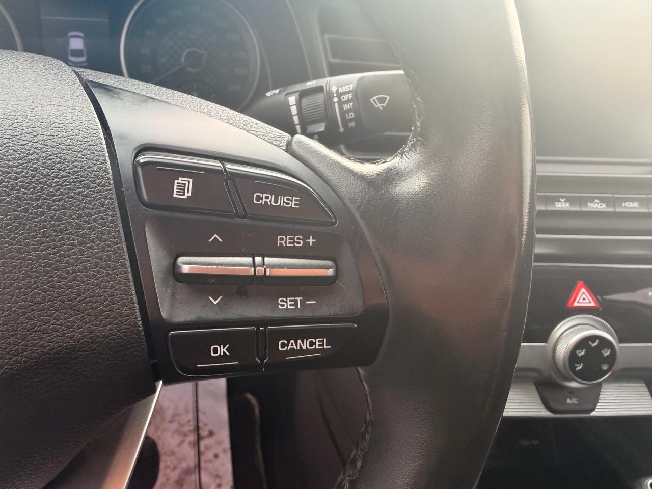 2020 Hyundai Elantra Preferred Photo