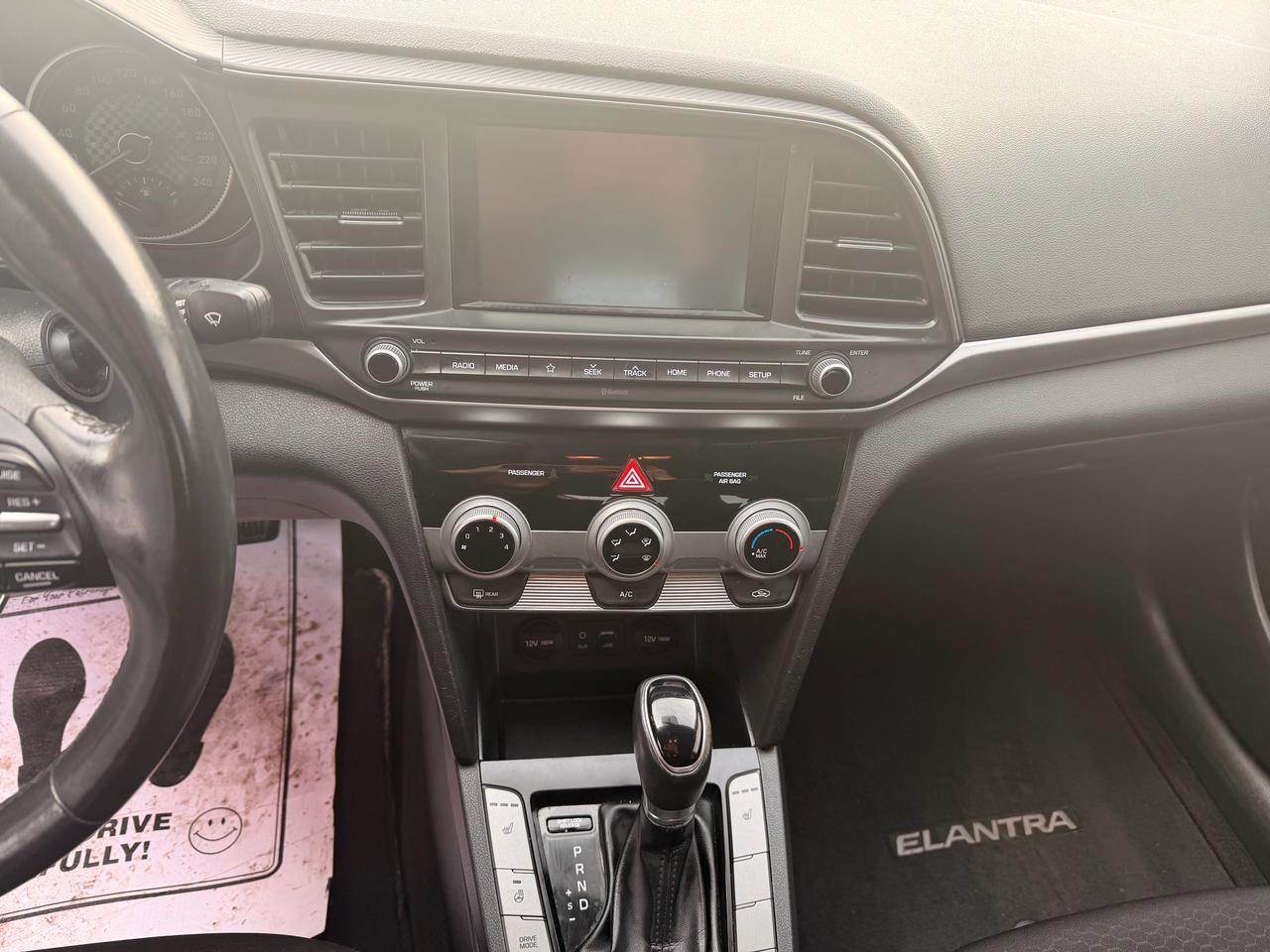 2020 Hyundai Elantra Preferred Photo