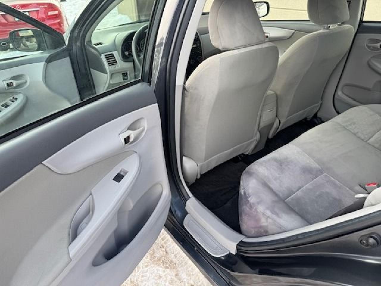 2009 Toyota Corolla CE ONLY 78000KM,ACCIDENT FREE Photo