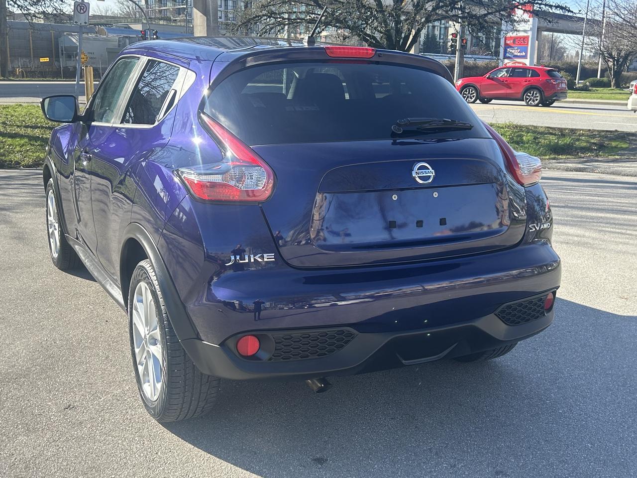 2016 Nissan Juke SL - Photo #3