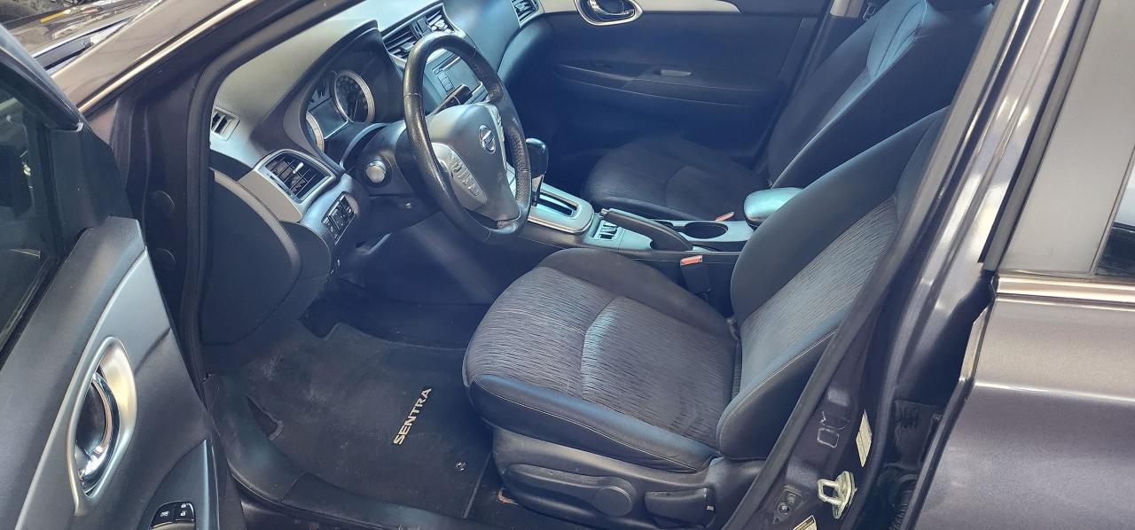 2015 Nissan Sentra SV Photo