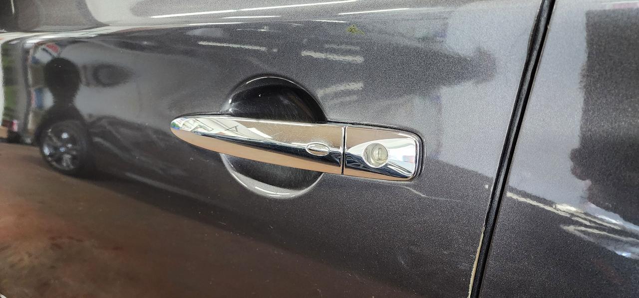 2015 Nissan Sentra SV Photo