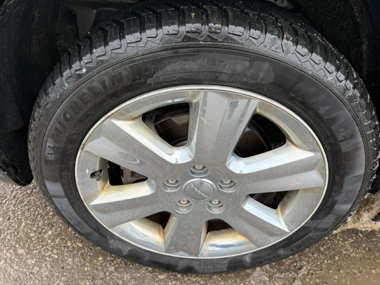 2014 Dodge Journey LIMITED, 5 PASSENGER, ALLOYS, ONLY 173KMS, CERT Photo