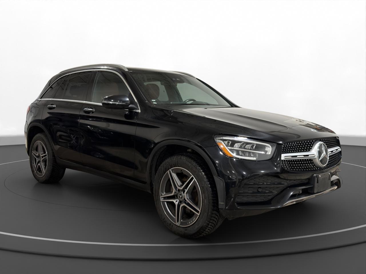 2022 Mercedes-Benz GLC 300 GLC 300 | RED INT Photo2