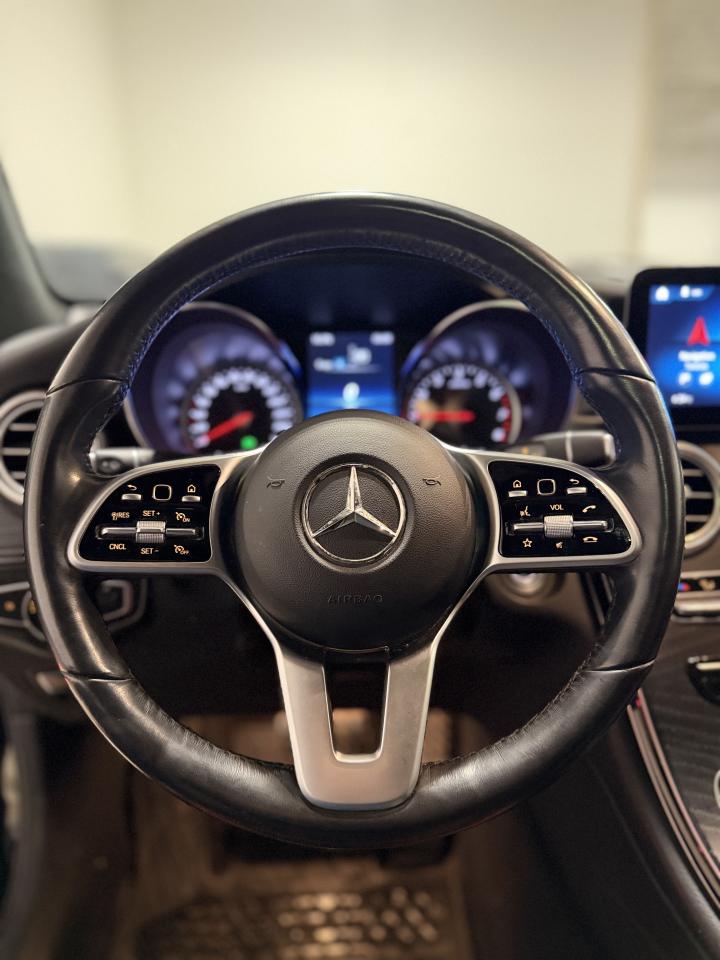 2022 Mercedes-Benz GLC 300 GLC 300 | RED INT Photo