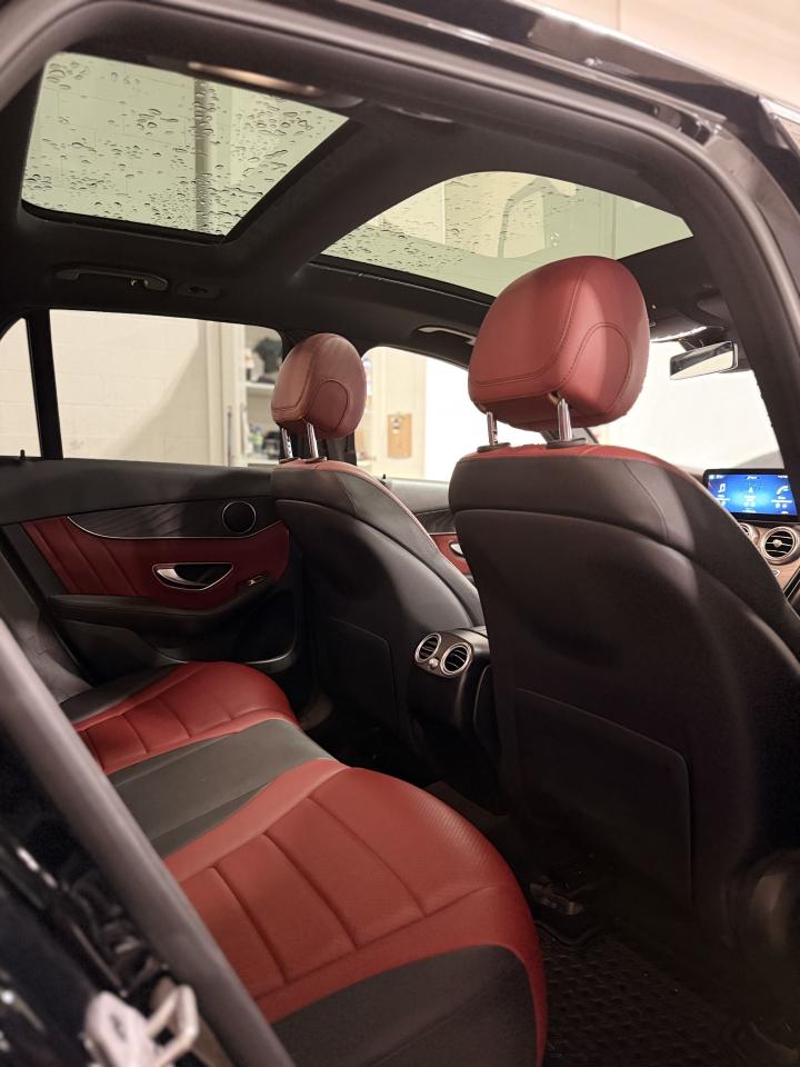 2022 Mercedes-Benz GLC 300 GLC 300 | RED INT Photo