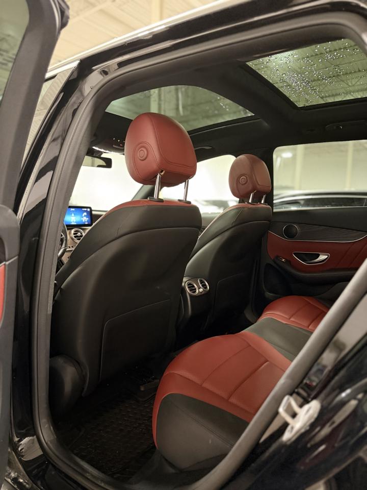 2022 Mercedes-Benz GLC 300 GLC 300 | RED INT Photo