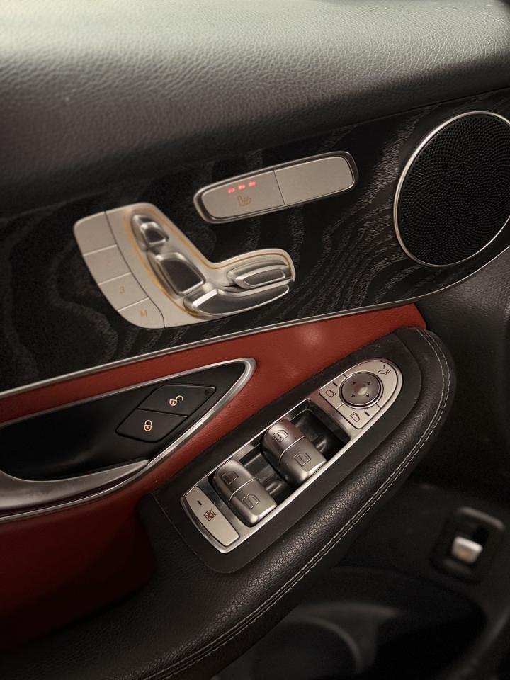 2022 Mercedes-Benz GLC 300 GLC 300 | RED INT Photo