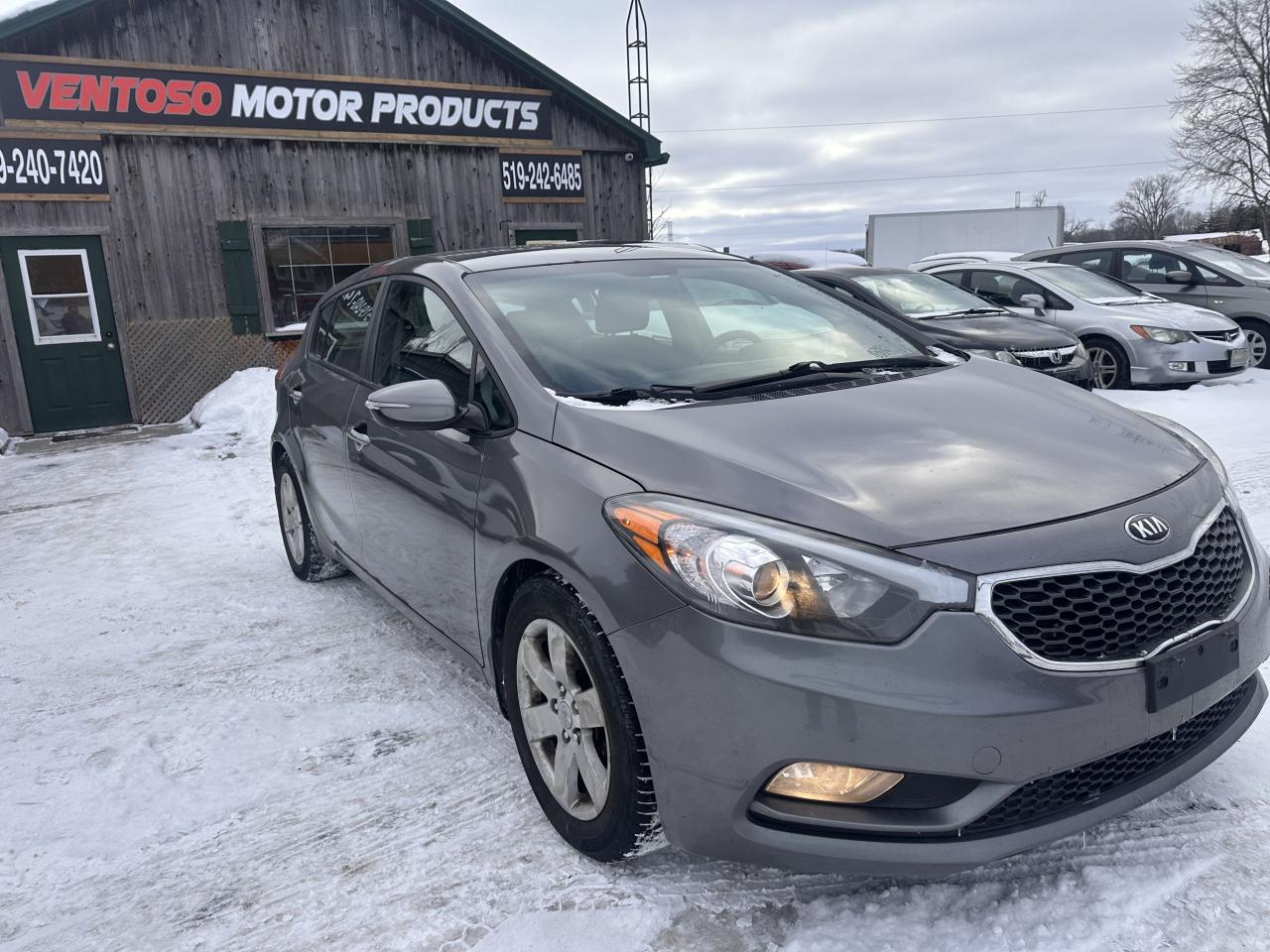 2016 Kia Forte5 LX+ Photo3